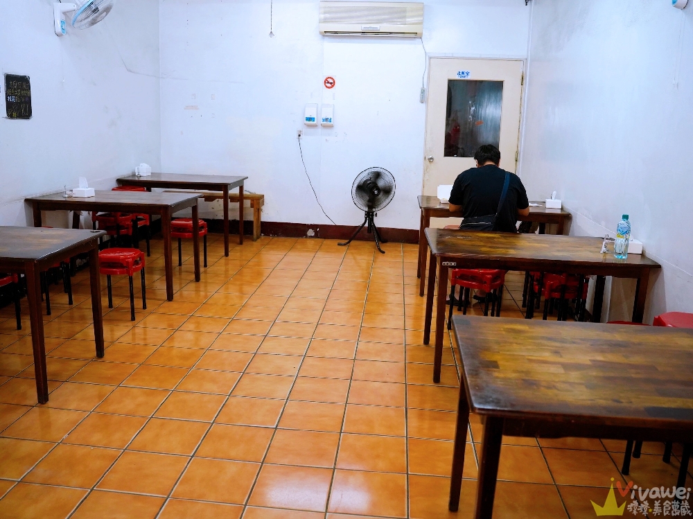 苗栗頭份美食|『自強鮮肉湯包』Google 4.5顆星評價~在地人推薦的手工現做湯包~蔥花和薑絲免費加! 苗栗頭份美食|『自強鮮肉湯包』Google 4.5顆星評價~在地人推薦的手工現做湯包~蔥花和薑絲免費加!