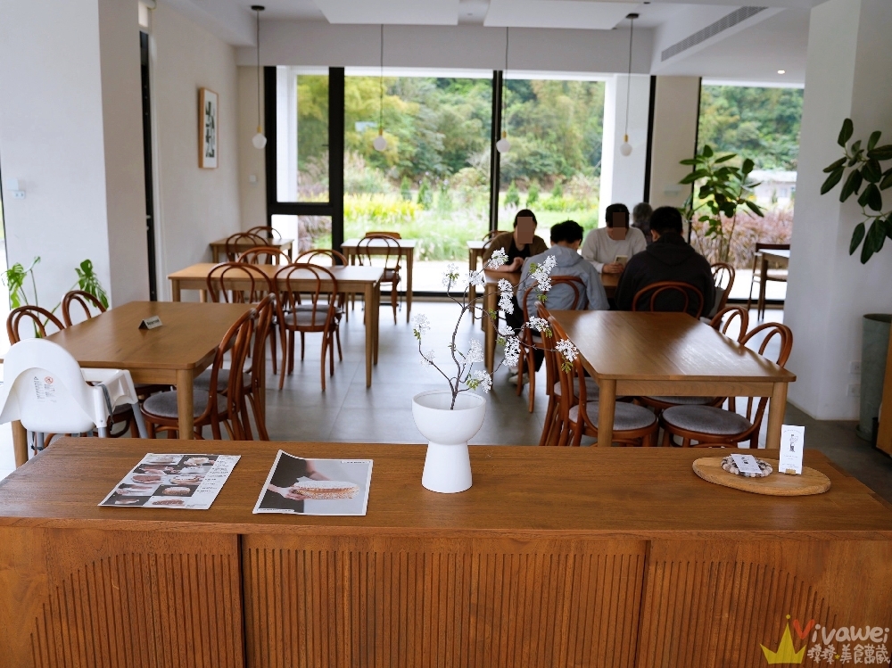 宜蘭員山美食｜『Walk In House 沃客宅』有停車場的質感民宿餐廳～專賣炸物,簡餐,火鍋,甜點,咖啡飲品！