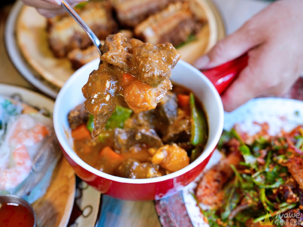 台北大安美食｜『 ABV南洋餐酒館-台北國館店』國父紀念館站南洋風特色美食！上百款精釀啤酒搭配超完美！