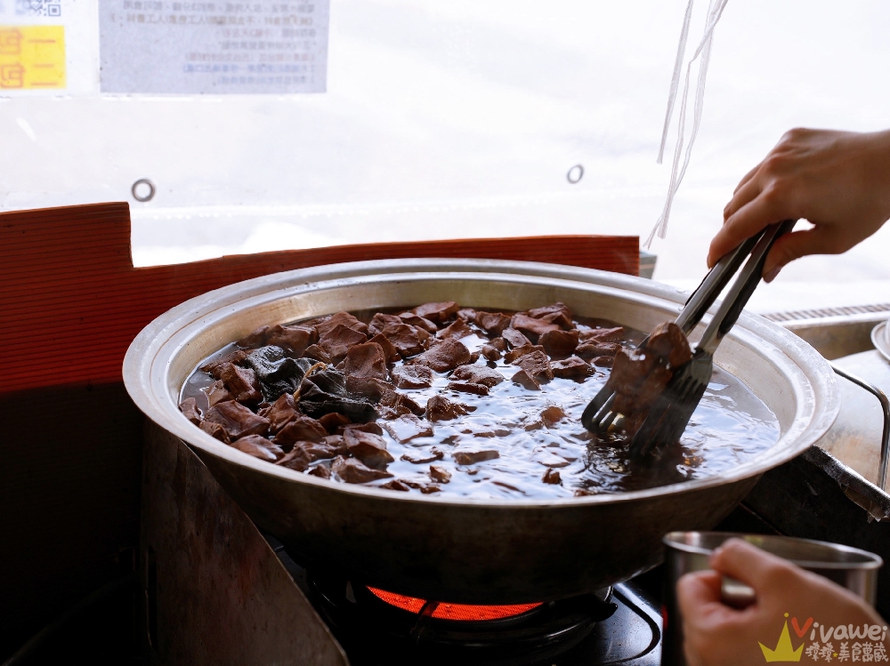 苗栗大湖美食｜『大湖烤蛋』假日限定！大湖酒莊對面的超人氣烤蛋+洛神花豆干～小吃控必吃隱藏版點心！