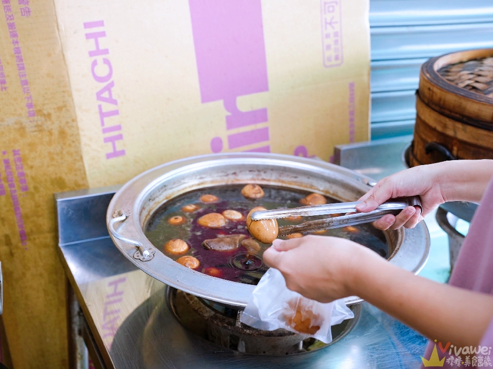 苗栗頭份美食|『圓光排肉餐盒』40年老店排肉便當~早上6:30開賣~免費停車超方便!僅此一家,別無分店! 苗栗頭份美食|『圓光排肉餐盒』40年老店排肉便當~早上6:30開賣~免費停車超方便!僅此一家,別無分店!