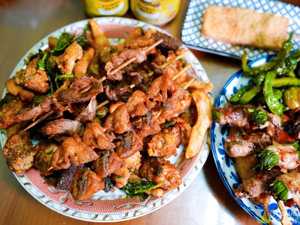 苗栗市美食｜『大眾鹹酥雞』南苗老字號傳統炸物！鹹酥雞、魷魚、甜不辣、雞排通通有～建議先電話預約！