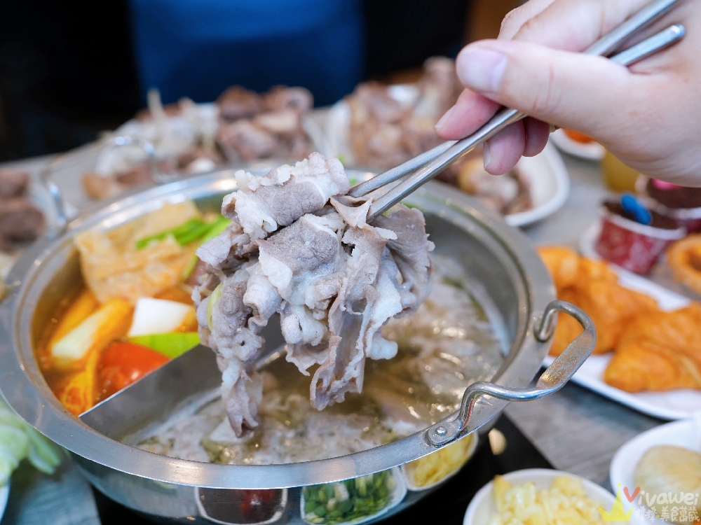 苗栗頭份美食｜『不打羊-頭份店 羊肉爐牛肉爐吃到飽』羊肉牛肉&蔬菜自助吧任你吃！大推隱藏版炸雞翅&鹹酥雞！