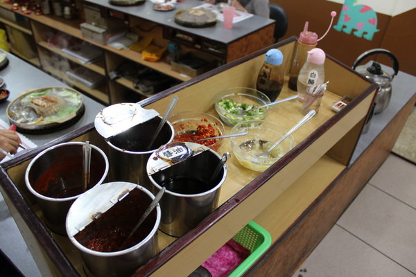 阿里郎銅盤烤肉：苗栗吃到飽的韓式銅盤烤肉「阿里郎」