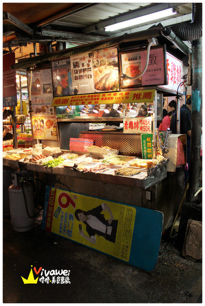 737巷串烤香雞排：台北內湖區｜排隊才能買到的超入味炭烤雞排『737巷串烤香雞排』