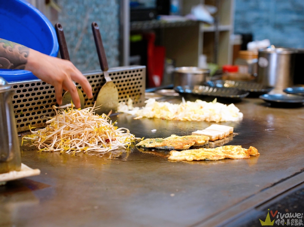 桃園中壢美食｜『紅品鐵板燒』健行科大週邊的平價鐵板燒～包手師傅親自料理～內用免費續菜&湯品及飲料喝到飽！
