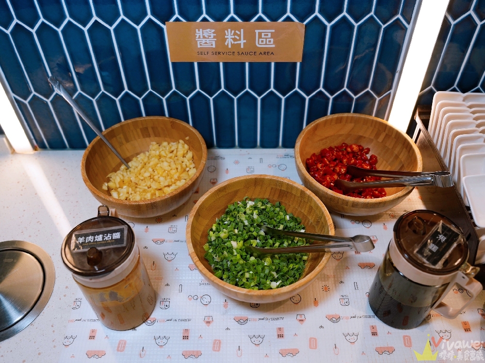 桃園市美食｜『易鼎活蝦（新桃園店）』中路特區聚餐首選！包廂空間＋免費停車場～大尺寸泰國蝦鮮甜又Q彈！