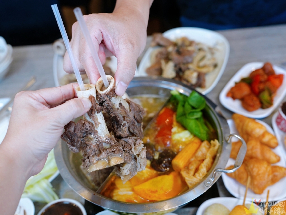 苗栗頭份美食｜『不打羊-頭份店 羊肉爐牛肉爐吃到飽』羊肉牛肉&蔬菜自助吧任你吃！大推隱藏版炸雞翅&鹹酥雞！