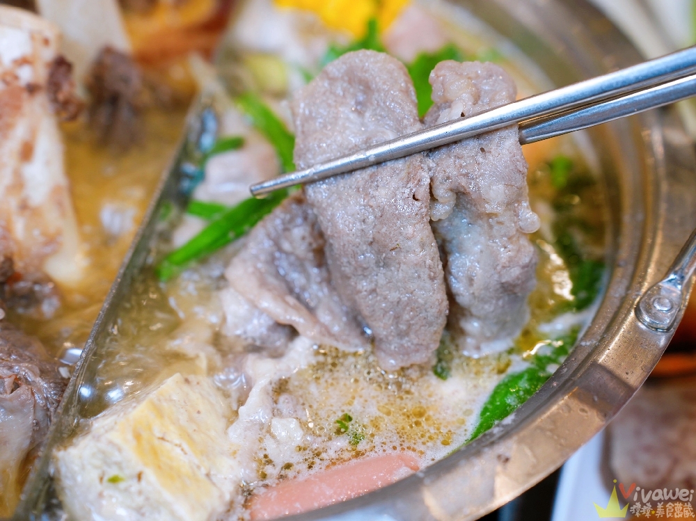 苗栗頭份美食｜『不打羊 羊肉爐牛肉爐吃到飽』超狂自助吧！百樣食材+肉片火鍋料任你夾！冬天必訪的暖胃名單！