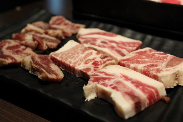 極炙日式燒肉：【口碑卷07】燒肉吃到飽啤酒也能喝到飽的「極炙日式燒肉」