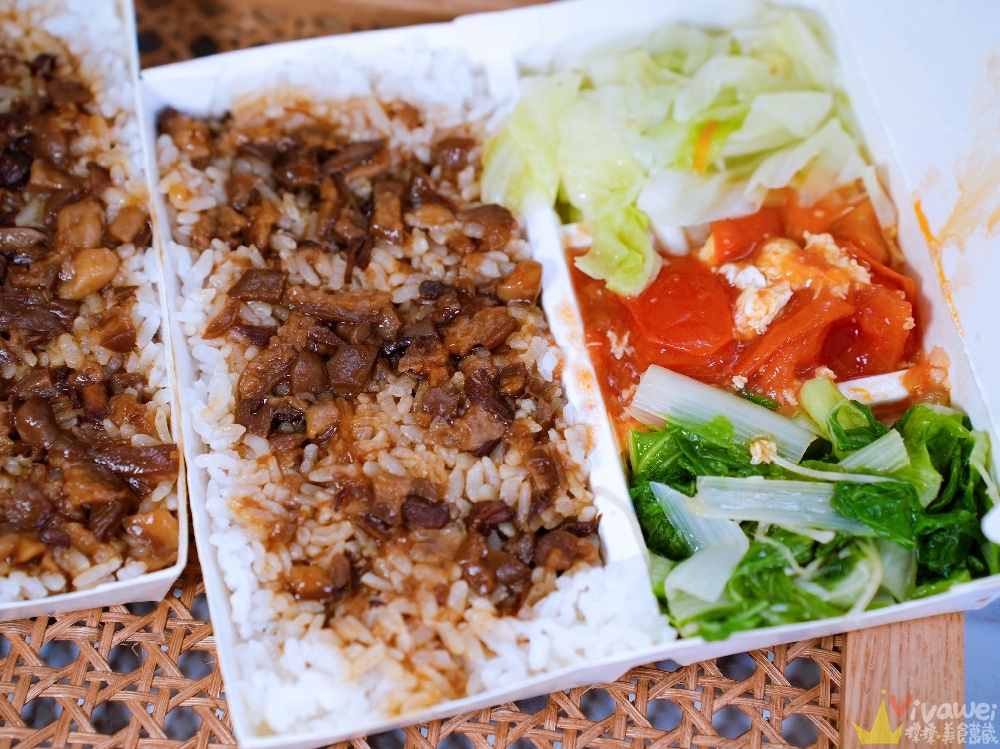 桃園中壢美食｜『嘉興小店』推薦必點招牌的酥炸雞柳條&膠質滿滿的滷肉飯！