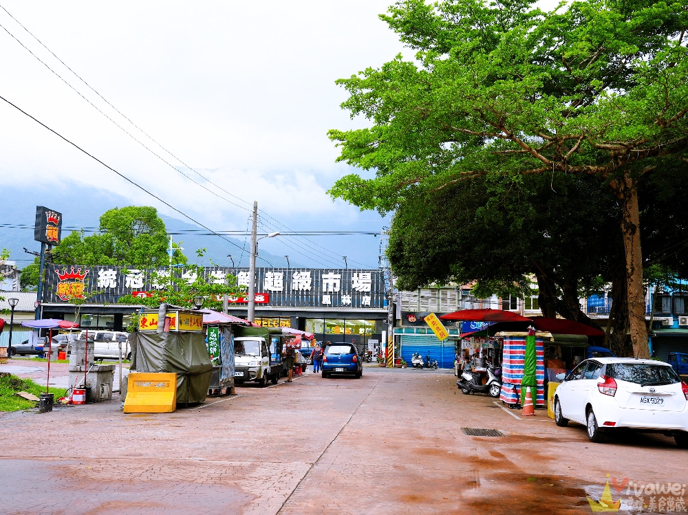 花蓮鳳林美食｜『惠鈺鳳林停車場臭豆腐』統冠超市斜對面的韭菜臭豆腐餐車~選用自家摘種韭菜~