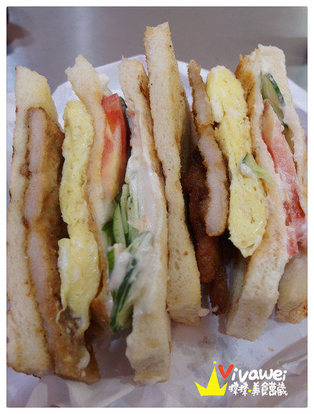 無名炭烤三明治：基隆市｜基隆廟口愛四路第十攤的晚場三明治『炭烤三明治』