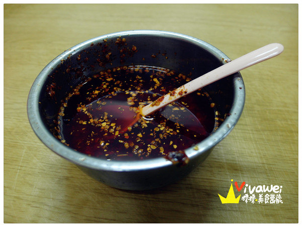 牛肉拌麵：台北士林區｜陽明山文化大學周邊美食之蒜香重口味『牛肉拌麵』